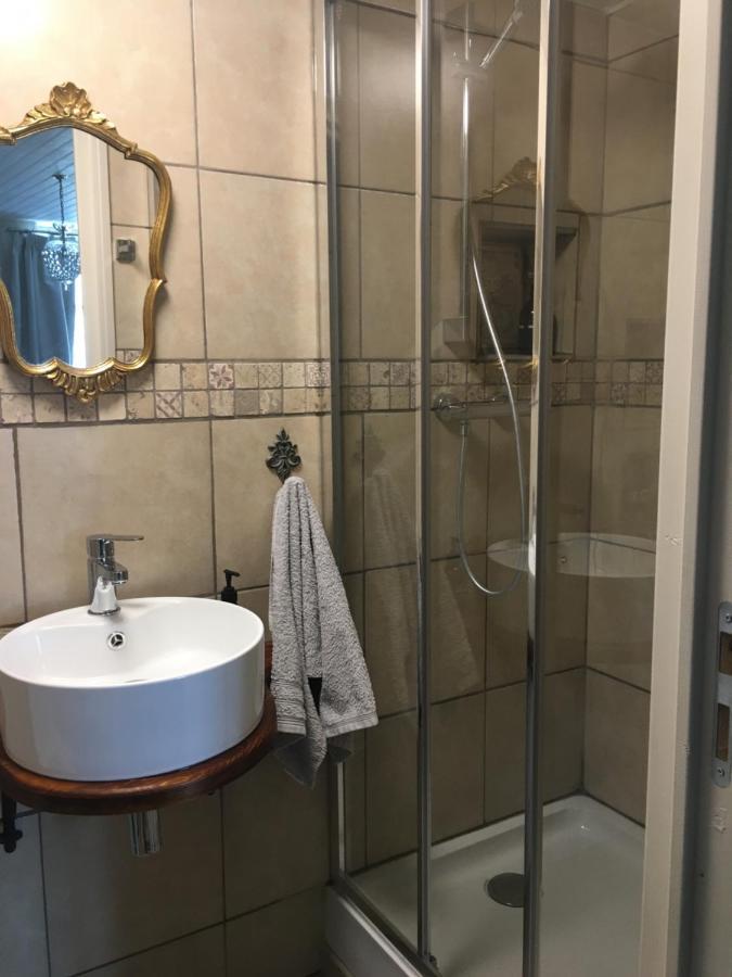 Le Vigeant Maison La Roche Chambre D'Hotes المظهر الخارجي الصورة